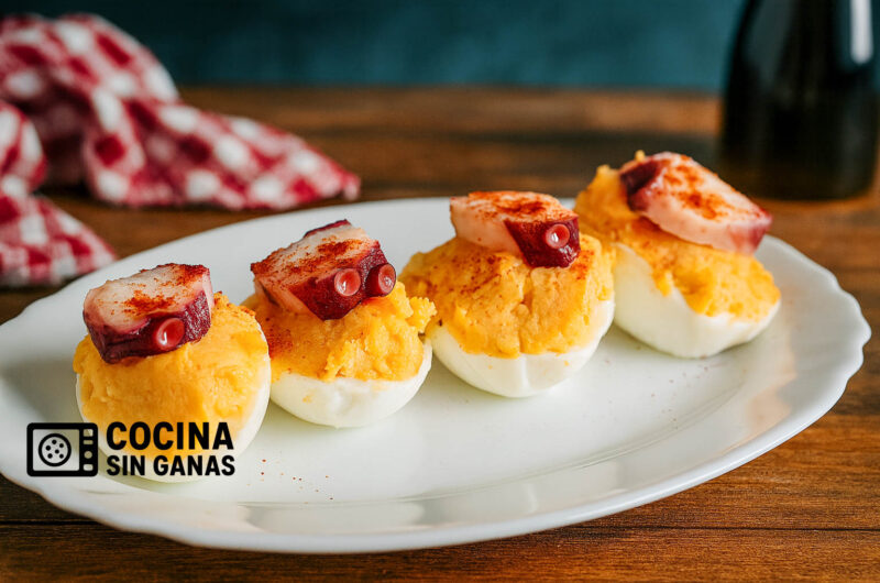 Huevos rellenos de pulpo a la gallega