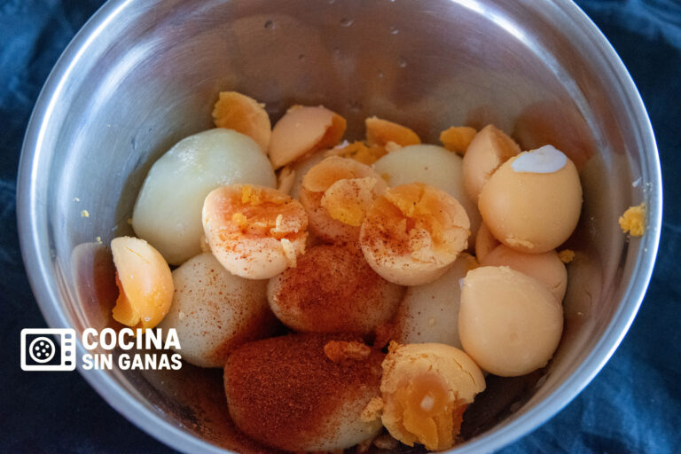 Huevos rellenos de pulpo (3)